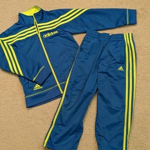 Kid's Adidas track suite (2 pieces)
